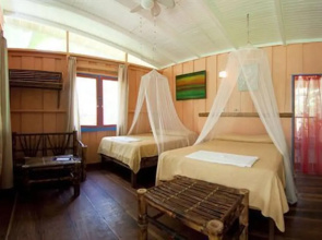 Playa Chiquita Lodge