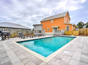 Amazing PCB Villa: Private Pool & Lounge Space