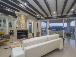 Villa Afrikana Guest Suites