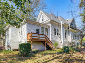 Explore Jackson! Historic Belhaven Home w/ Porch