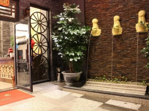 Lu Fang View Guest House