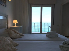 Les Terrasses De Cala Llevado