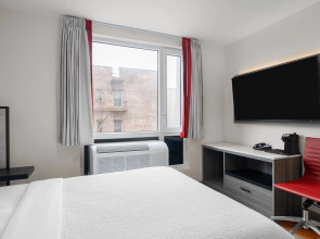 Ramada By Wyndham Brooklyn Near Flatbush