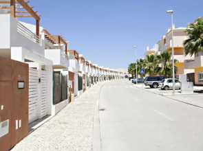 Duja in Tavira With 2 Bedrooms and 2 Bathrooms