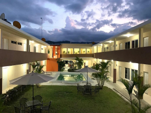 Hotel Vista Verde
