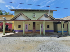 OYO 90302 Dimuara Chalet Tok Bali