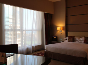 Отель Khalidiya Palace Rayhaan by Rotana 