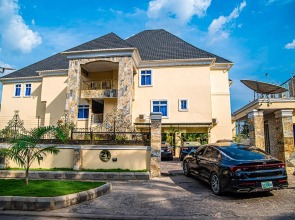 Fritz Apartments and Suites
