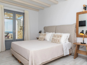 Mythology Naxos Villas & Suites