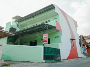 OYO 1014 Bettah Coba 2 Sukabumi