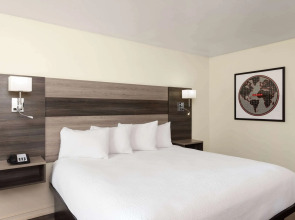 Ramada by Wyndham Kingman