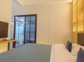 Room-heinemann Hotel Courtyard or Terrac