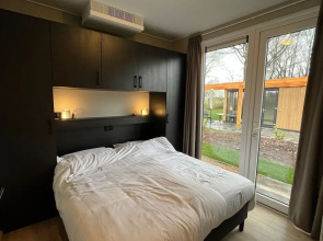 Modern Chalet Near Three National Parks