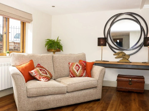 Rock House Lodge