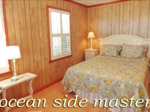 Carolina Blue - 4 Br home by RedAwning