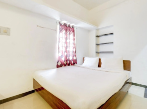 OYO 80441 DHS Residency