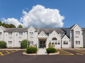 Microtel Inn & Suites by Wyndham Sunbury/Columbus North