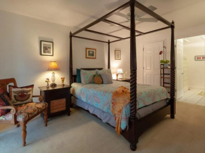 Villas of Kamalii 37-stately townhouse with AC, by golf, with pool, BBQ, hot tub