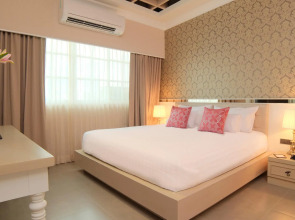 The Raya Surawong Bangkok