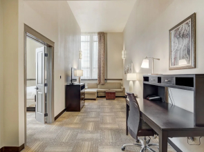 Staybridge Suites Baltimore - Inner Harbor