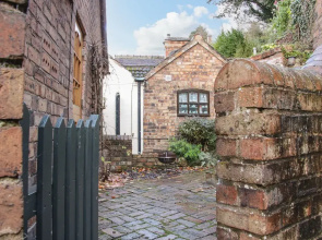 32 Church Hill