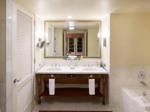 Hilton Lake Las Vegas Resort and Spa