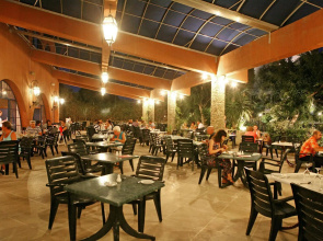 Navarria Hotel