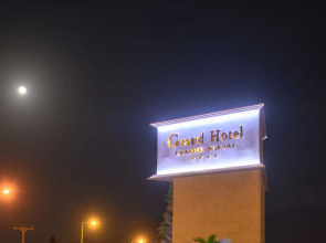 Grand Hotel Holiday Resort
