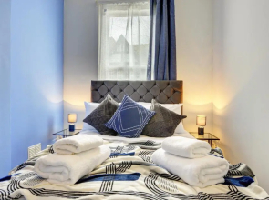 Beautiful Victorian 2 Bedroom Flat