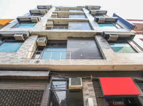 OYO 24978 Maryada Hotel