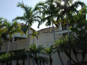 Luxury Villa sleeps 6, Beach Access, Montego Bay