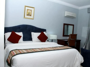 Zaints Guest House