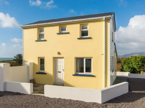 Cosy two Bedroom Cottage in Waterville With sea Views