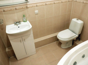 Апартаменты UKR Apartments