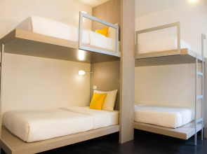 Wake Up Aonang Hotel