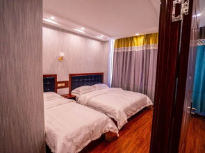 Holiday Hotel