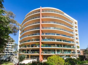 Le Point 702 - Luxury And Views!