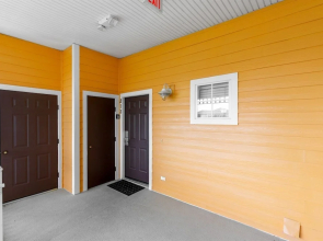 Fabulous modern 3 bed condo in Bahama Bay resort - Villa #493