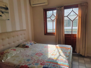 OYO 90800 Lemoon Inn Surabaya
