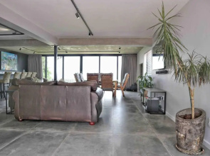 IMOYO INN Luxury Ocean View family house Sandbaai