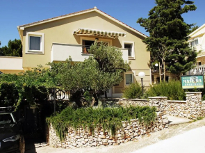 Apartments Maslina