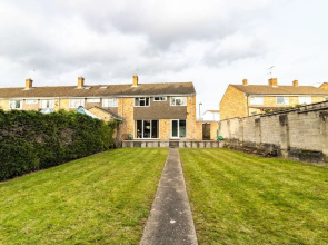 Rivermead Lodge