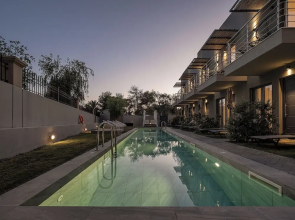 NEK Suites - Adults Only