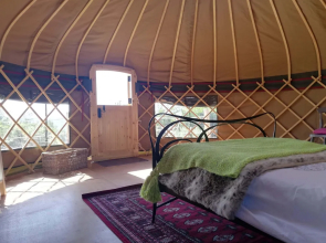 Orchard View Yurt Just Outside Looe