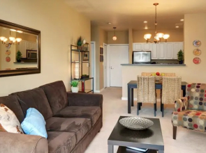 Belltown Court Home Port Suite II