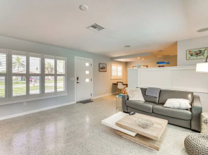 2 Mi to Beach: Canal-front Retreat in Cape Coral!