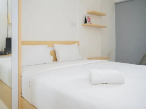 Fancy And Nice Studio At Skylounge Tamansari Apartment