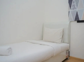 Minimalist And High Floor 2Br At Sky House Bsd Apartment