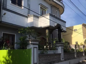 OYO 90019 Nana Guest House