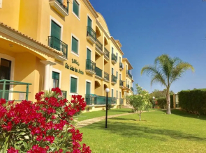 Edificio Sao Joao das areias Strip l OURA